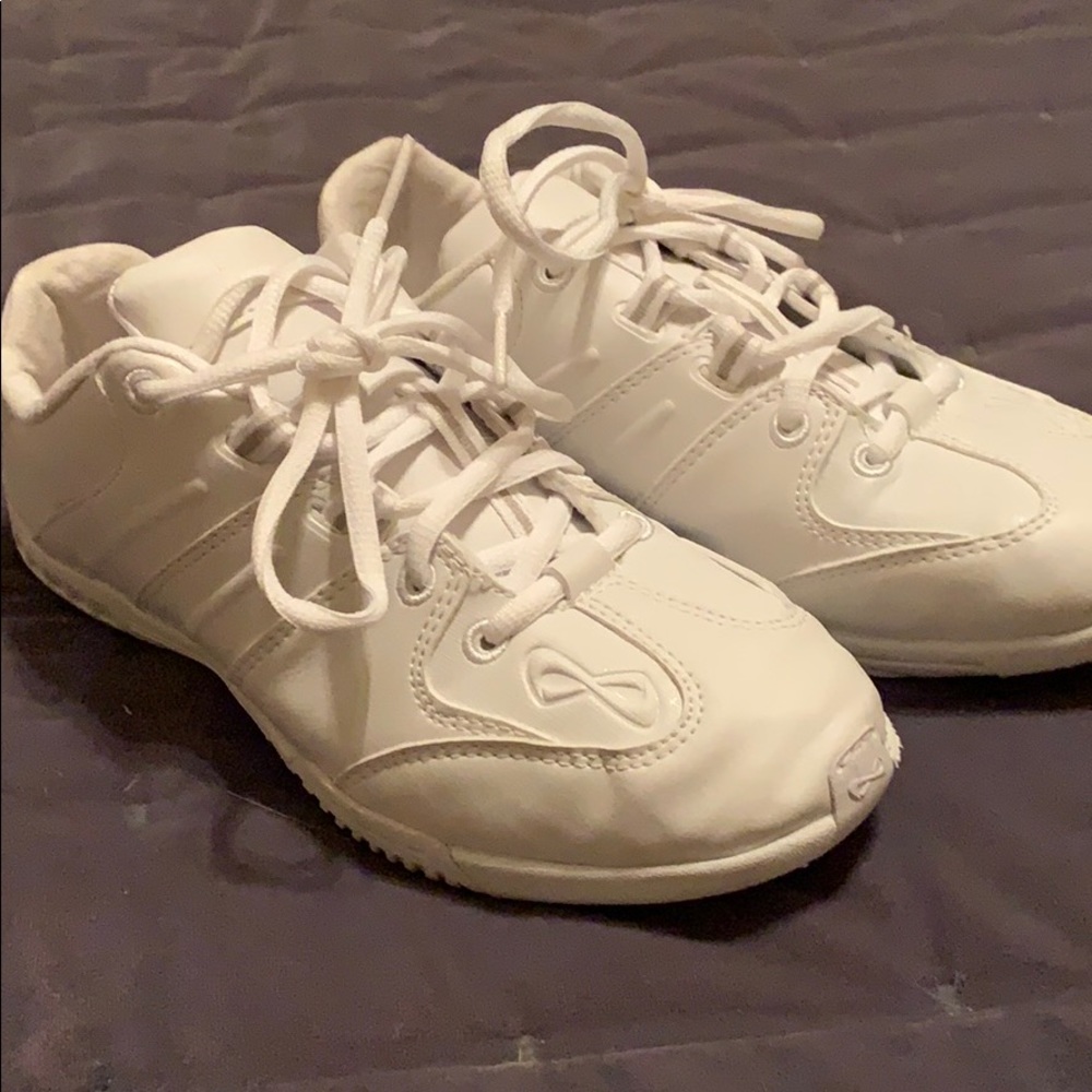 Nfinity cheer shoes BRAND New